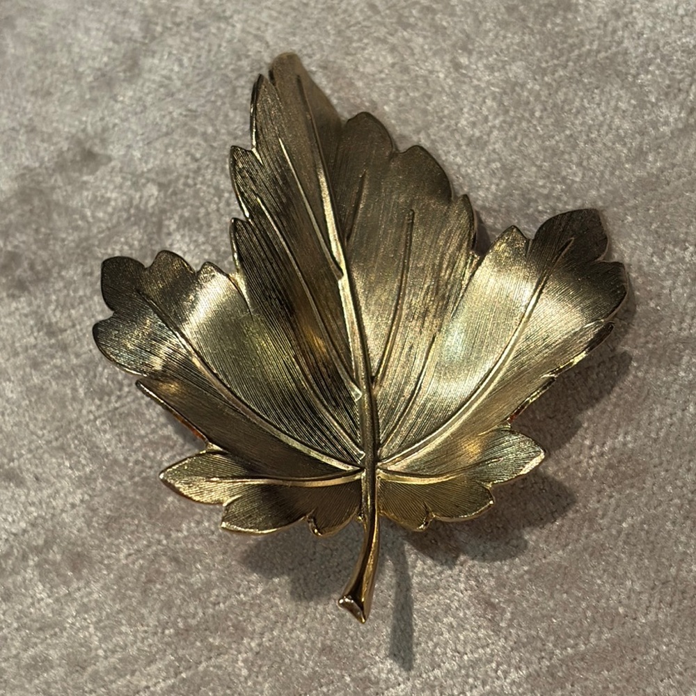 Vintage Gold Leaf Brooch Textured 2 1/2” long
